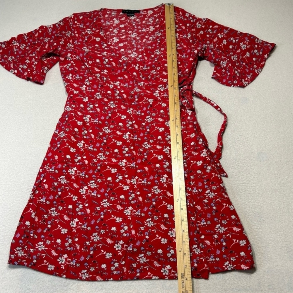 SANCTUARY Girl on Fire Faux wrap. Red and floral print. Size Sm - Picture 3 of 12